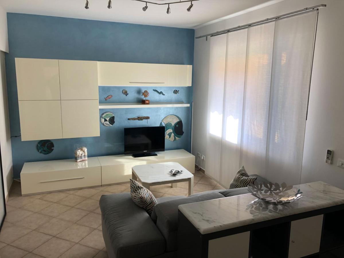 Casa Vacanze Sunflower 卡拉拉 外观 照片