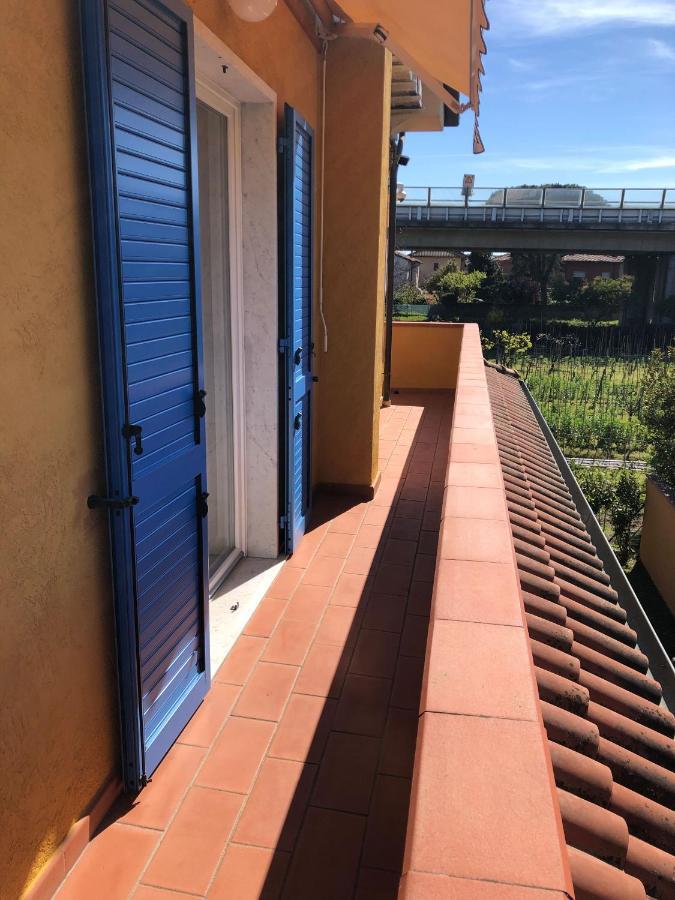 Casa Vacanze Sunflower 卡拉拉 外观 照片