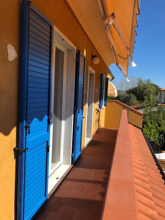 Casa Vacanze Sunflower 卡拉拉 外观 照片