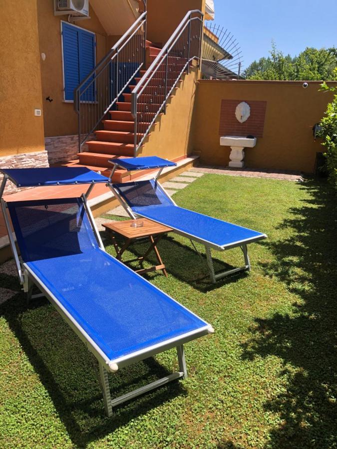 Casa Vacanze Sunflower 卡拉拉 外观 照片